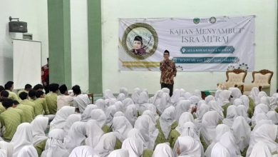 Photo of Peringatan Isra Mi’raj di MAN 4 Sleman: Momentum Perkuat Iman dan Ilmu