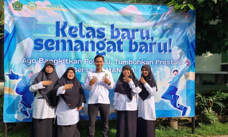 Photo of Guru MAN 4 Sleman Raih Medali Emas di Ajang Internasional Borneo I2C 2025