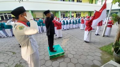 Photo of Civitas Akademika MAN 4 Sleman Sukses Gelar Upacara Peringatan Kemerdekaan ke-80 RI