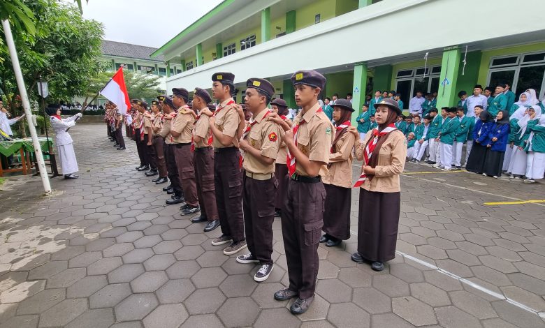 Photo of Pelantikan Dewan Ambalan Sunan Kalijaga dan Nyi Ageng Serang MAN 4 Sleman