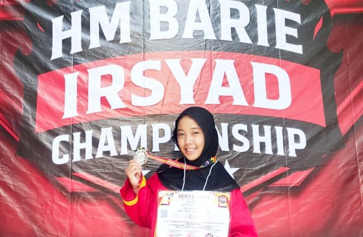 Photo of Medali Perak untuk Reinata, Bukti Prestasi MAN 4 Sleman Tak Hanya Akademik