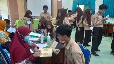 Photo of Siswa Kelas X MAN 4 Sleman Ikuti Screening Kesehatan dari Puskesmas Pekem