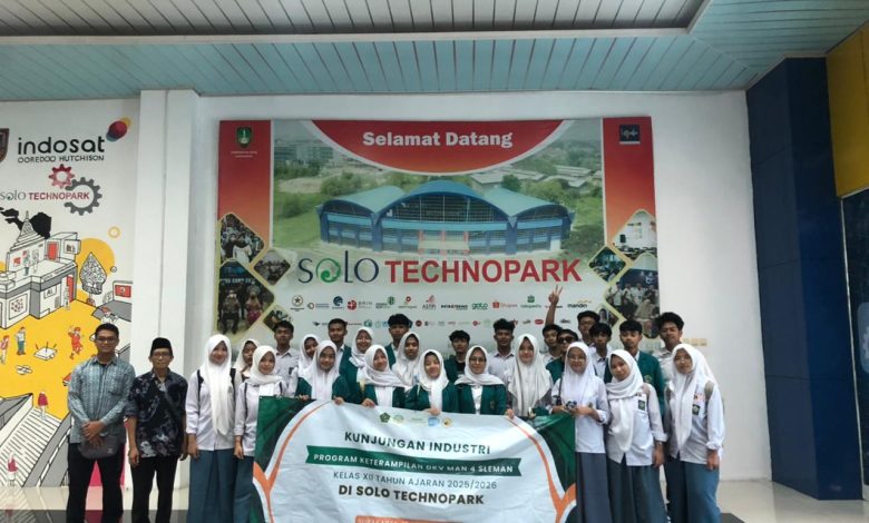 Photo of Dari Seni ke Teknologi, Siswa MAN 4 Sleman Perluas Wawasan di Solo Techno Park