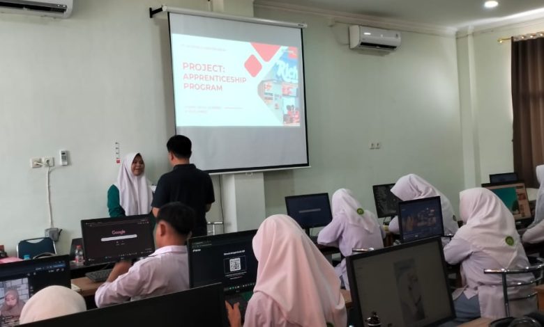 Photo of 15 Murid MAN 4 Sleman Ikuti Seleksi Magang di Richeese Factory.