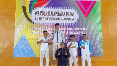 Photo of Gibran dan Damar Siswa MAN 4 Sleman Raih Emas & Perak Tarung Drajat POPDA DIY