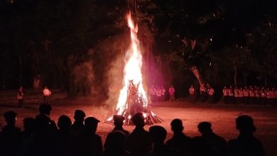 Photo of Api Unggun Perkemahan MAN 4 Sleman Kobarkan Semangat Disiplin dan Kemandirian