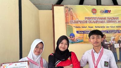 Photo of Dua Murid MAN 4 Sleman Raih Penghargaan atas Prestasi Gemilang di O2SN Kabupaten Sleman