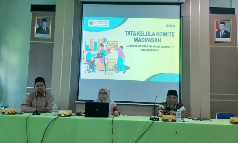 Photo of Bangun Tata Kelola yang Amanah, MAN 4 Sleman Gelar Sosialisasi Dana Komite