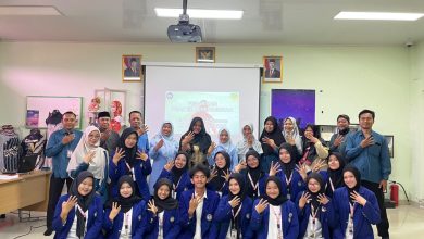 Photo of 15 Mahasiswa UNY Selesaikan Praktek Kependidikan di MAN 4 Sleman Bawa Pulang Pengalaman Berharga