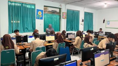 Photo of Hari Ketiga Gladi Bersih TKA MAN 4 Sleman Tetap Kondusif, Kendala Teknis Tertangani dengan Sigap